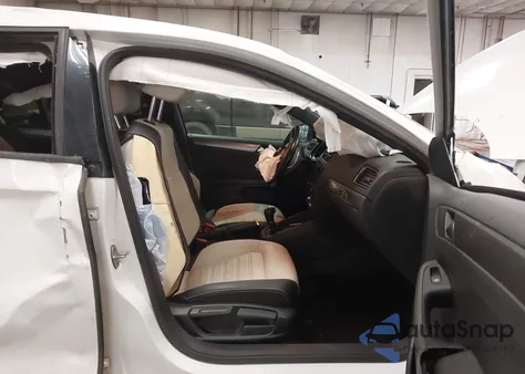 2016 Volkswagen Jetta 1.8T Sport из США, поврежденный, VIN 3VWD17AJ8GM412833